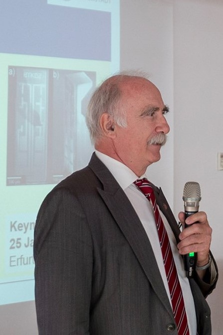 Bild 2: Prof. Werthschützky aus Darmstadt während seines Festvortrags